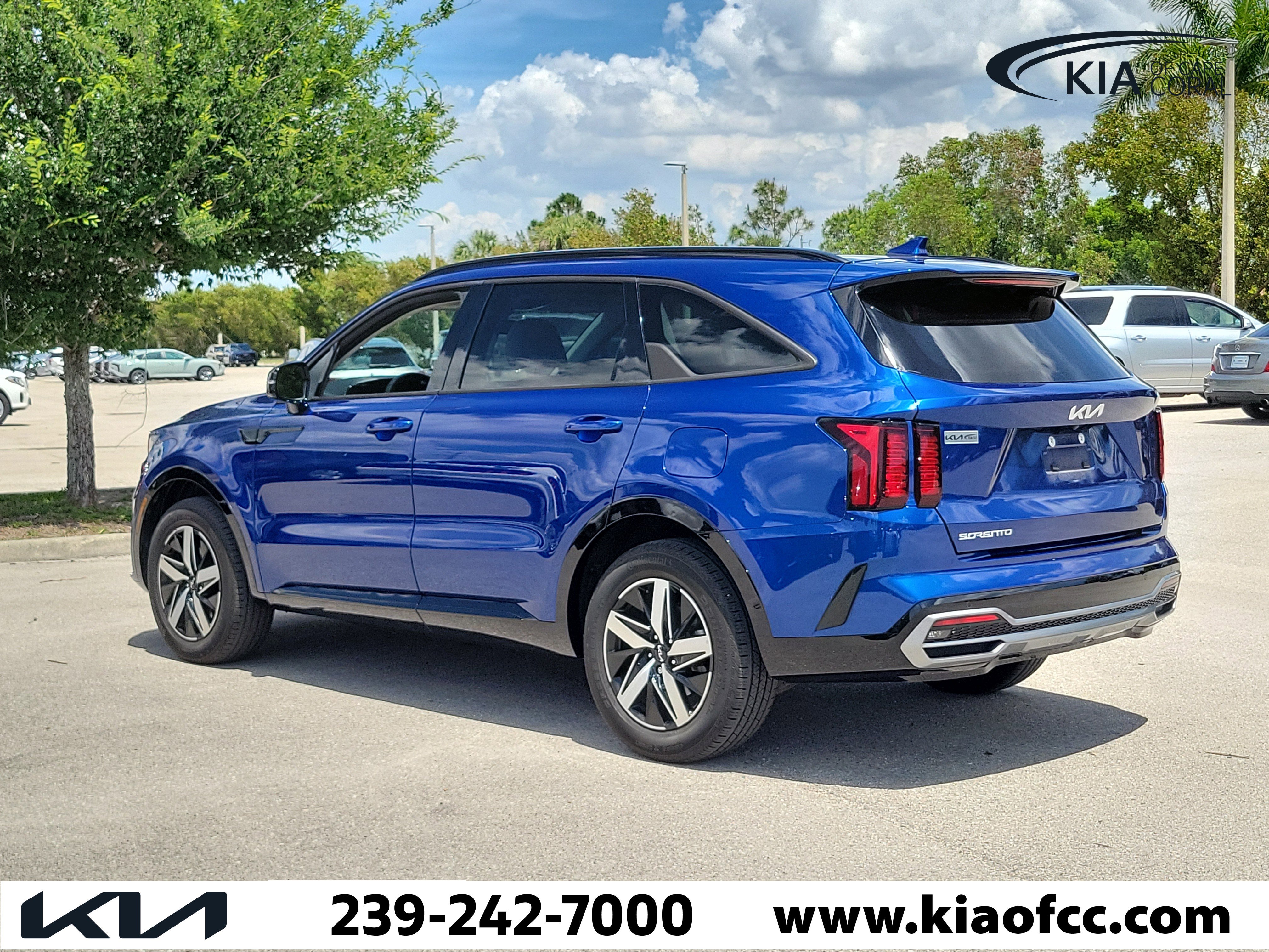 Certified 2023 Kia Sorento S w/ Panoramic Sunroof Package FWD image 5