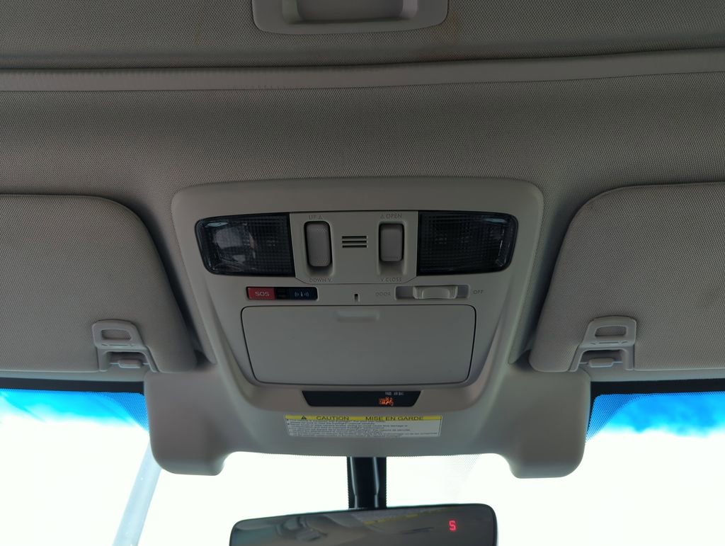 Used 2017 Subaru Outback 2.5i Premium image 27