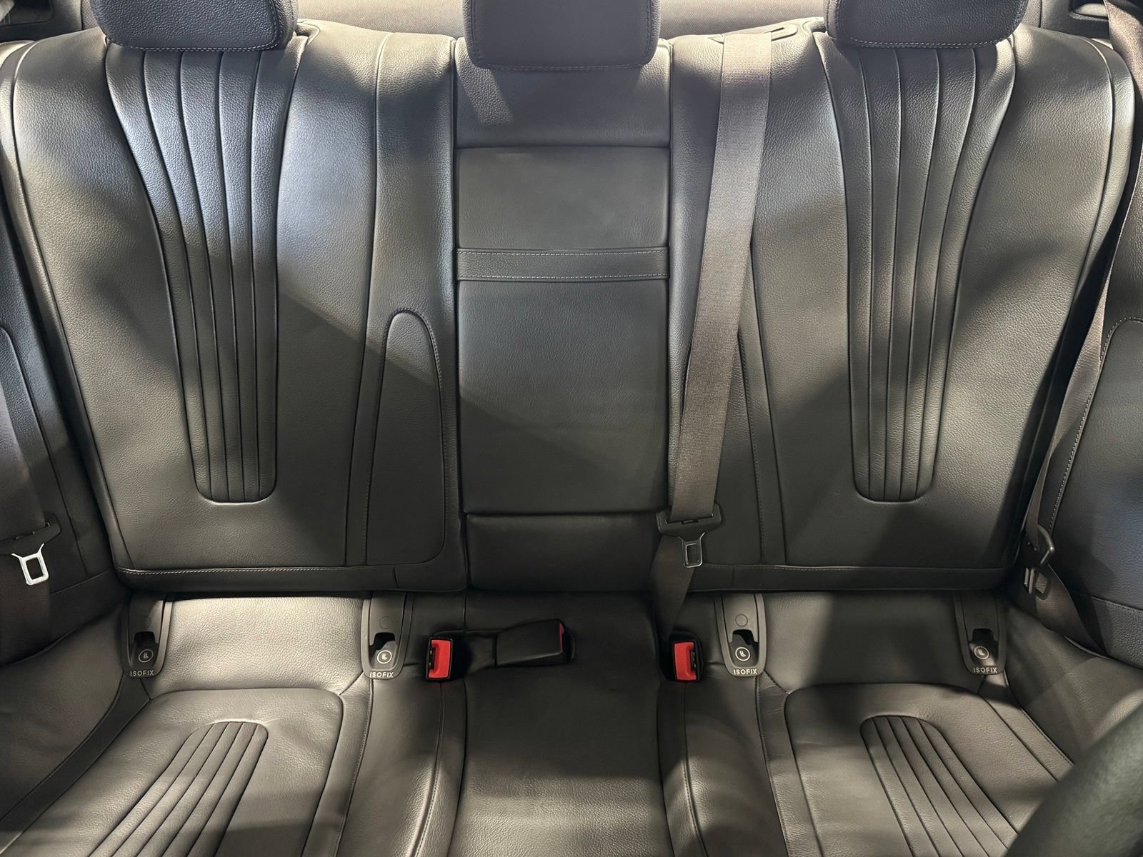 Used 2020 Mercedes-Benz CLS 450 4MATIC w/ Premium Package image 36