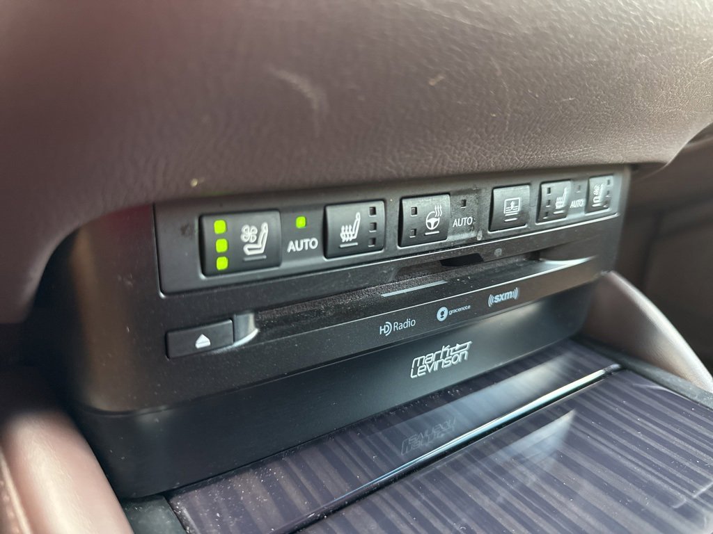 Used 2020 Lexus ES 350 Ultra Luxury image 19