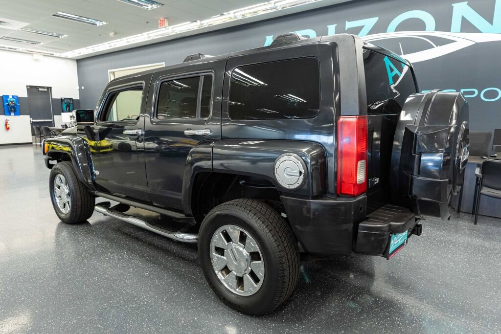 Used 2008 HUMMER H3 Alpha image 9