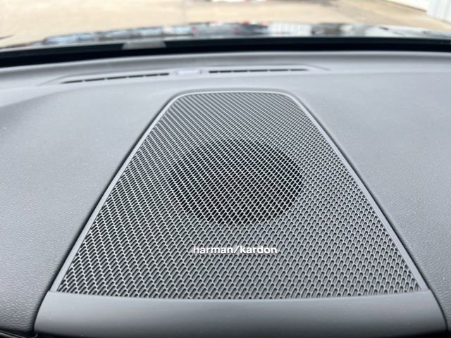 Certified 2023 Volvo XC60 T8 Plus image 38