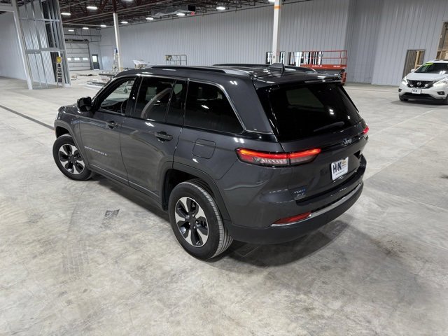 Used 2024 Jeep Grand Cherokee Limited 4xe image 41