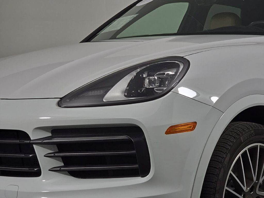 Certified 2023 Porsche Cayenne Platinum Edition AWD/4WD image 12