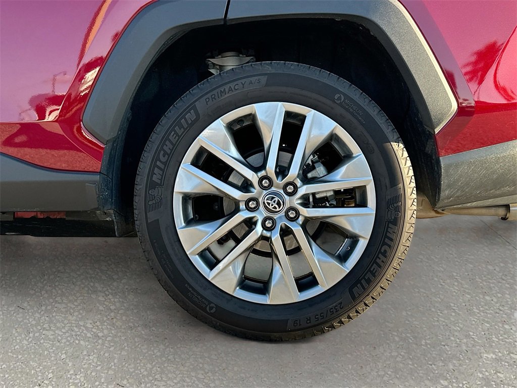 Used 2023 Toyota RAV4 Limited image 28