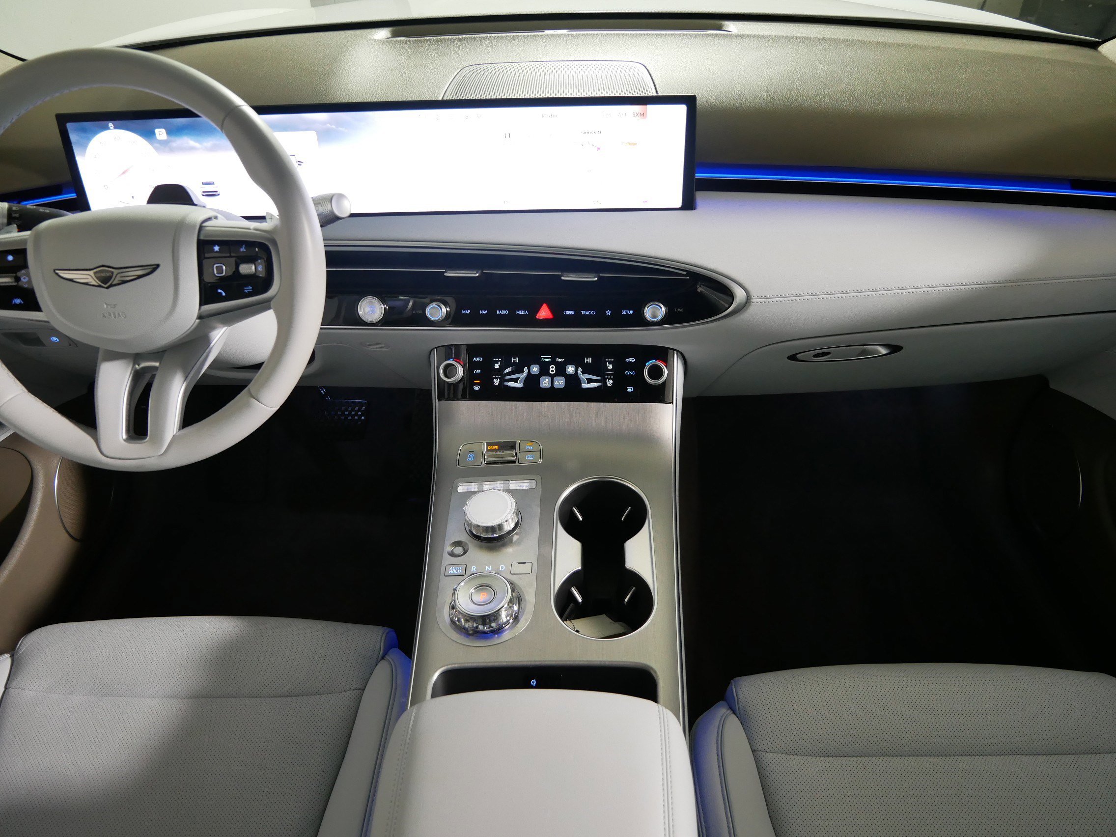 Used 2026 Genesis GV70 2.5T Advanced image 10