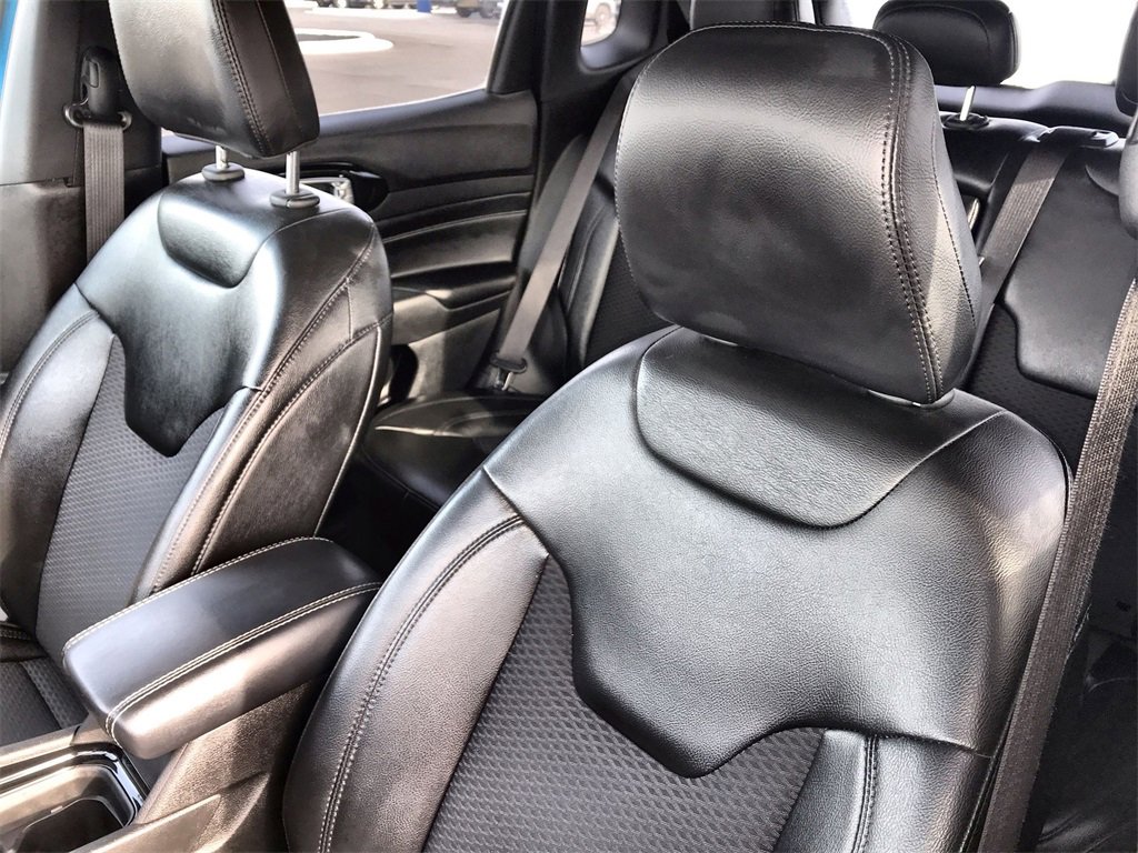 Used 2022 Jeep Compass Altitude image 11