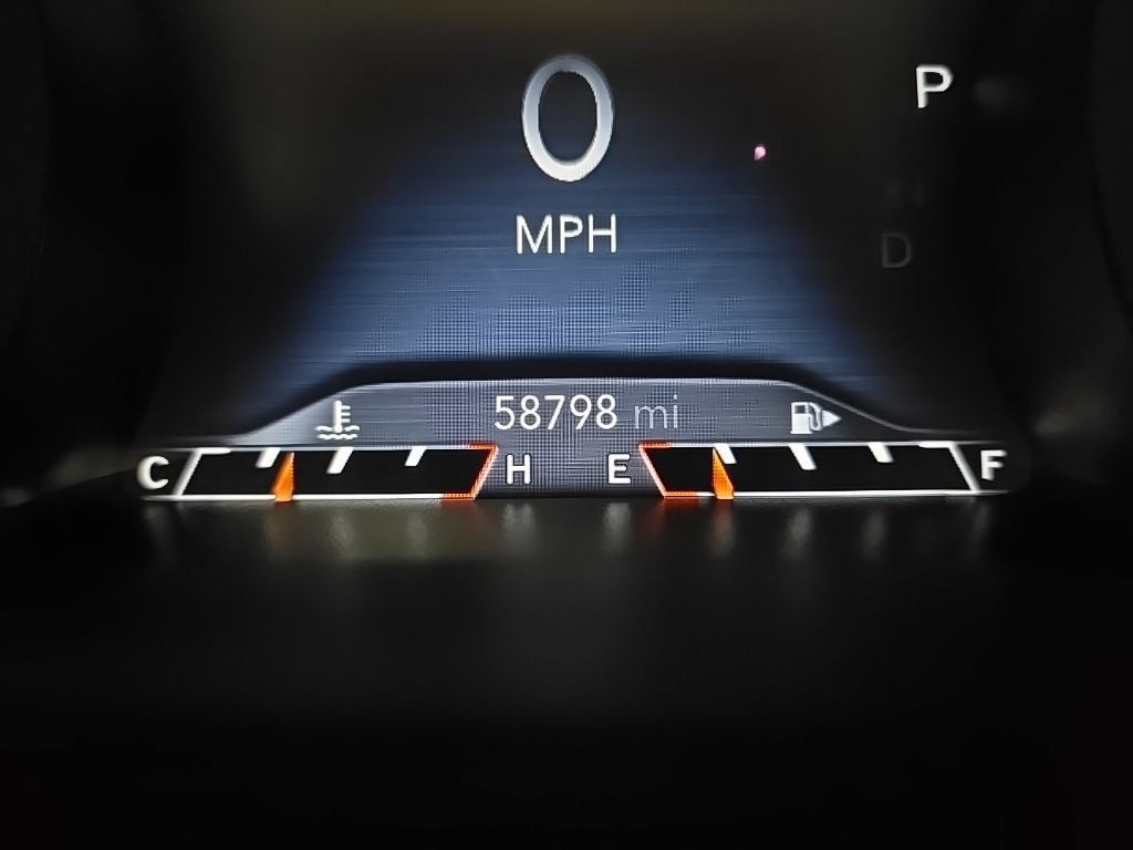 Used 2019 Jeep Cherokee Limited AWD/4WD image 23