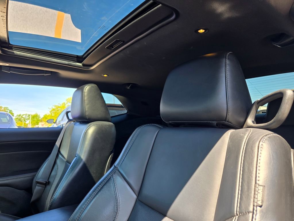 Used 2017 Dodge Challenger GT AWD/4WD image 29