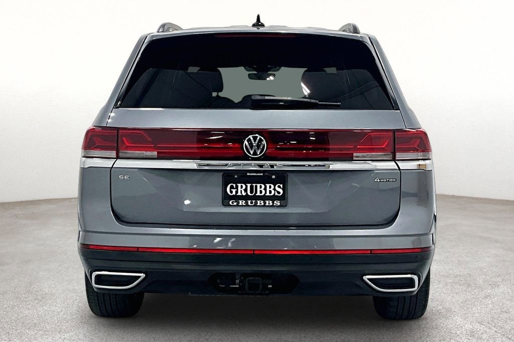 Used 2024 Volkswagen Atlas SE AWD/4WD image 4