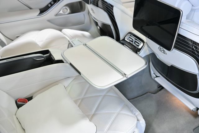 Used 2024 Mercedes-Benz Maybach S 680 Maybach S 680 4MATIC Sedan image 48