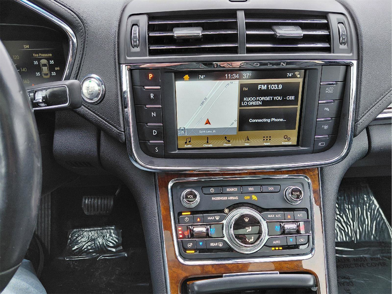 Used 2018 Lincoln Continental Reserve image 27