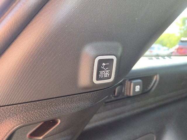 Used 2024 Jeep Grand Cherokee Limited 4xe AWD/4WD image 17