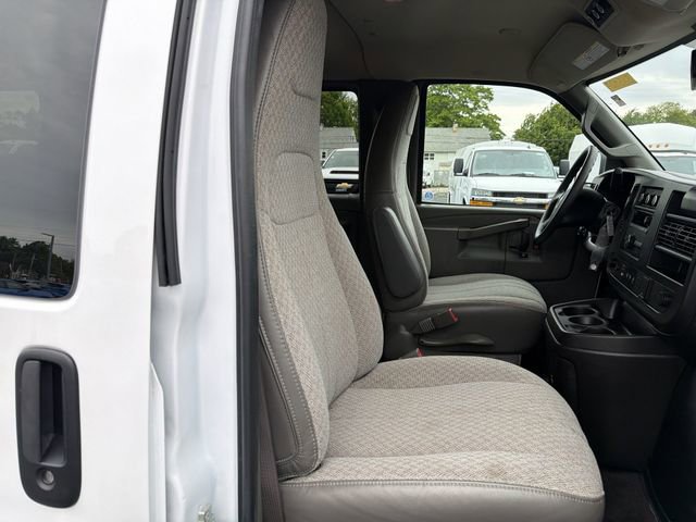 Certified 2024 Chevrolet Express 3500 LT w/ LT Preferred Equipment Group RWD image 18