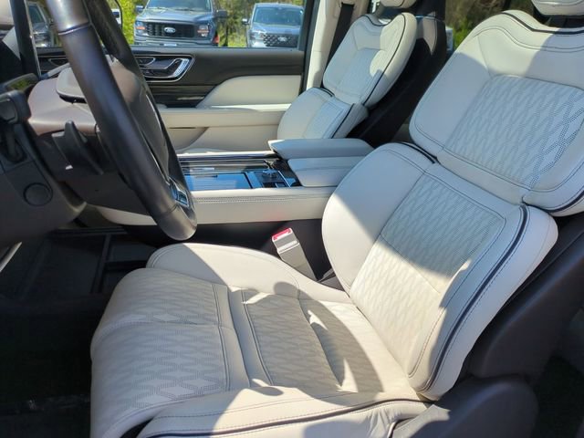 Used 2022 Lincoln Navigator Black Label image 14