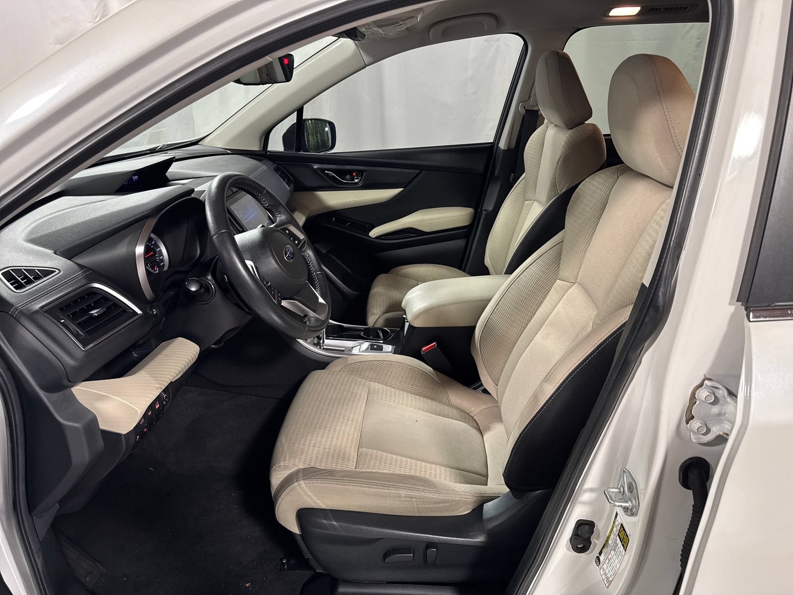Used 2022 Subaru Ascent Premium w/ Convenience Package AWD/4WD image 3