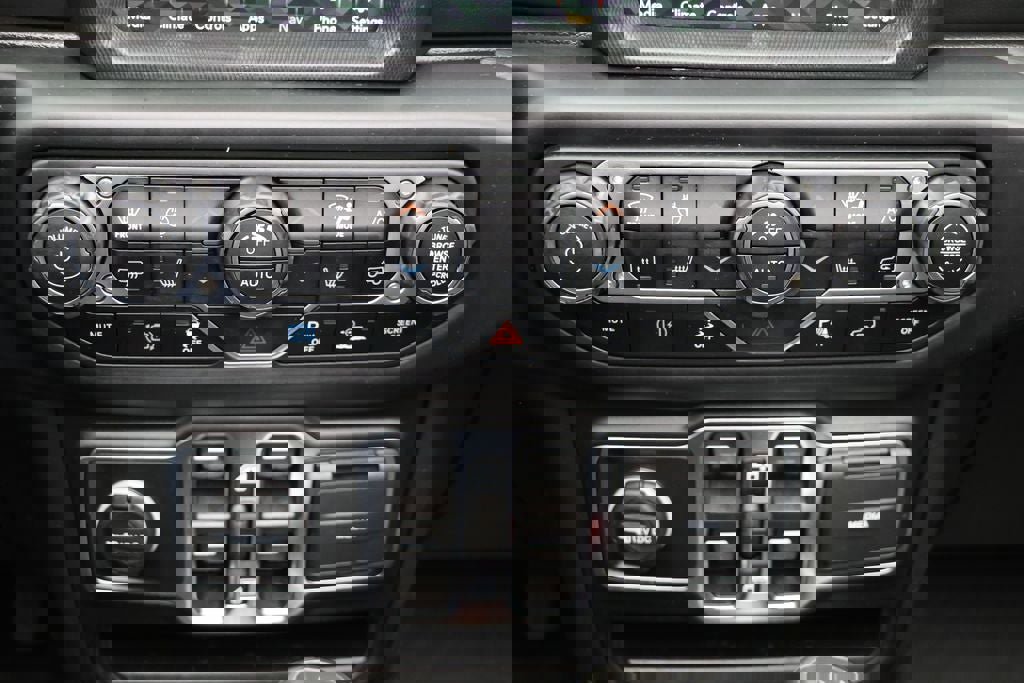 Used 2022 Jeep Wrangler Unlimited Sahara w/ Cold Weather Group image 24