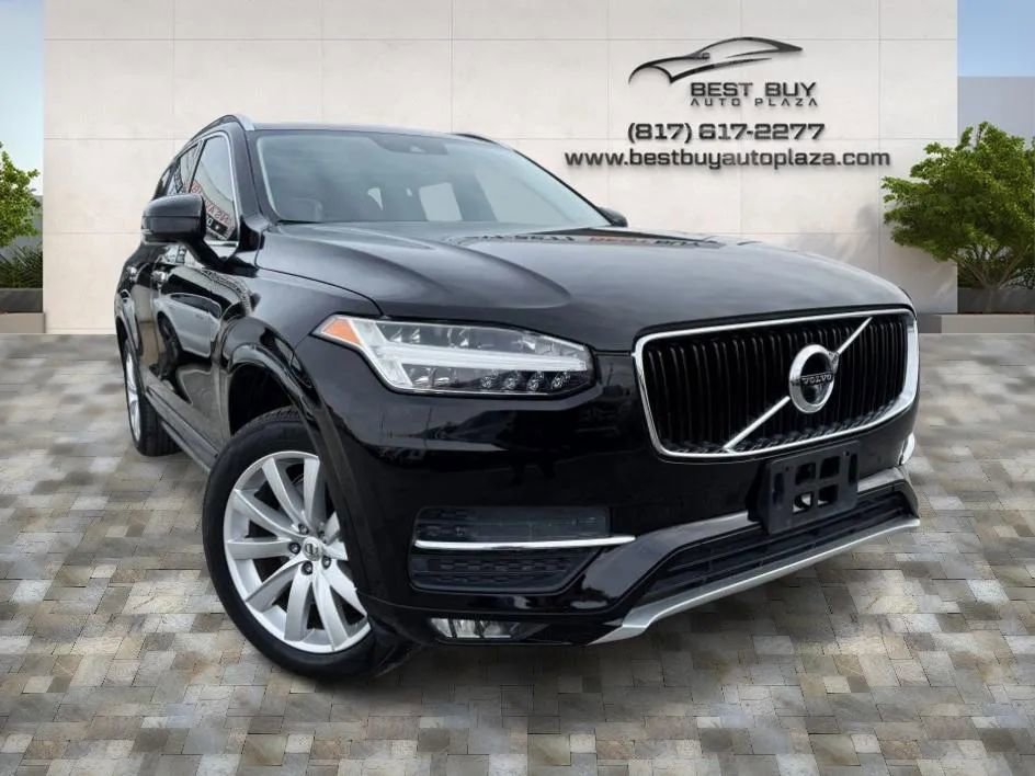 Used 2017 Volvo XC90 T6 Momentum w/ Vision Package
