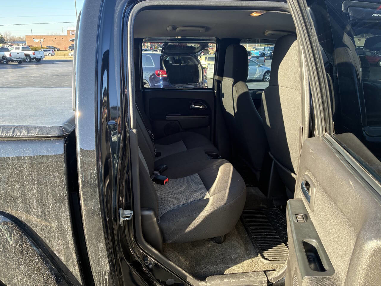 Used 2011 GMC Canyon SLE image 12