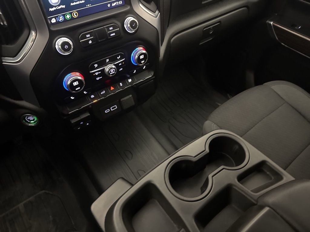 Used 2022 GMC Sierra 1500 SLE w/ LPO, GMC Protection Package AWD/4WD image 17
