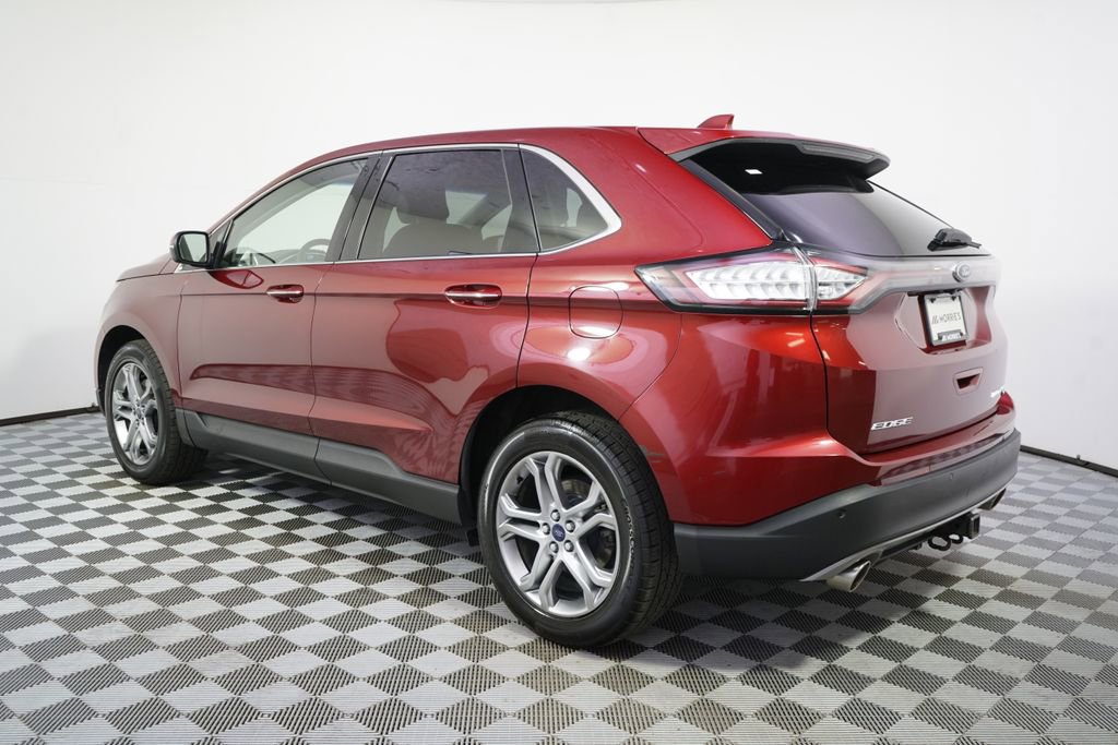 Used 2017 Ford Edge Titanium w/ Technology Package AWD/4WD image 3