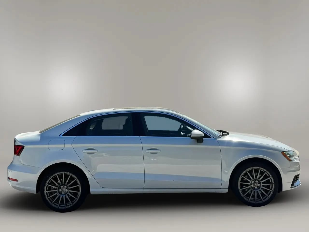 Used 2015 Audi A3 1.8T Premium Plus FWD image 3