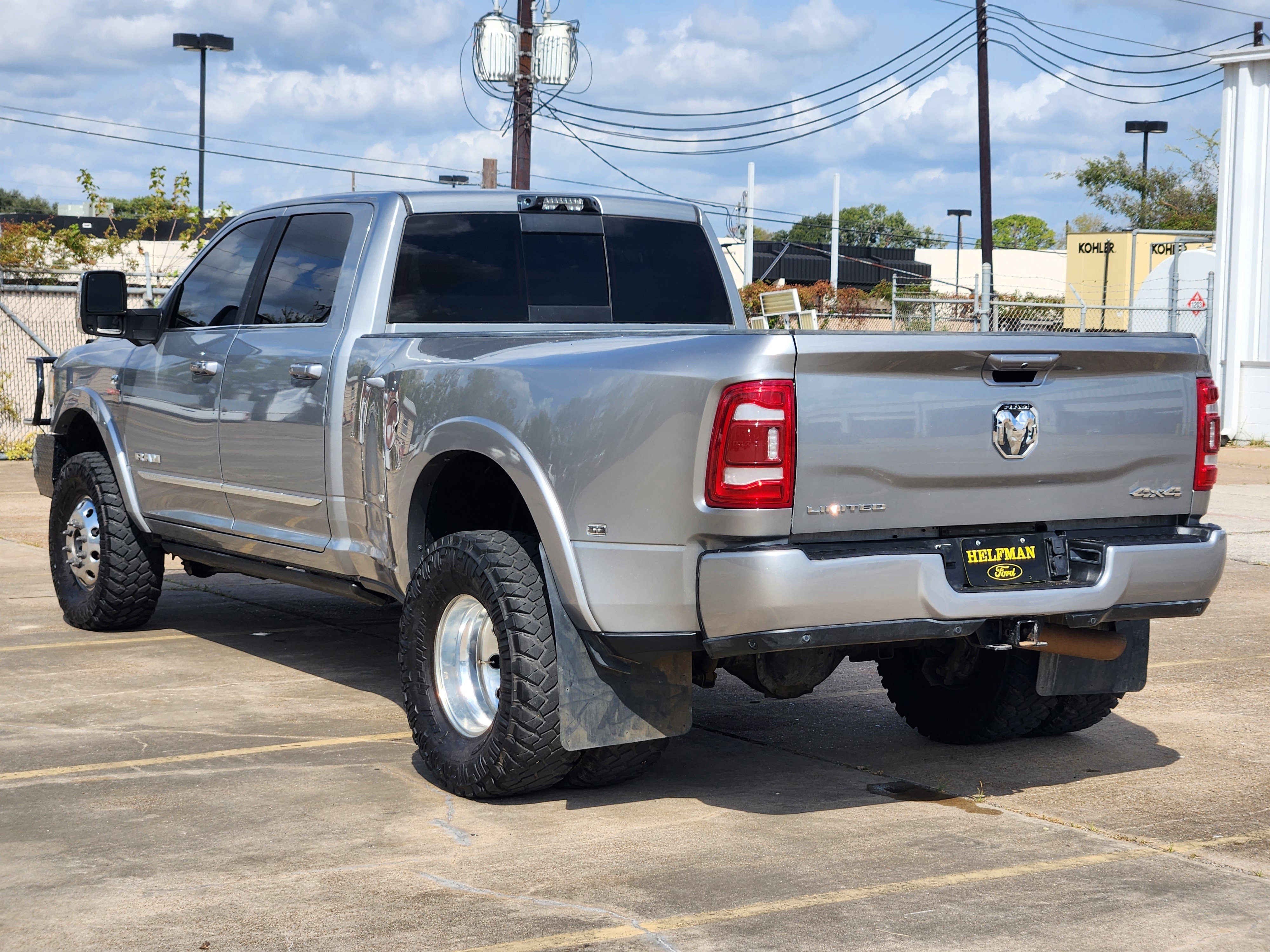 Used 2024 RAM 3500 Limited image 4