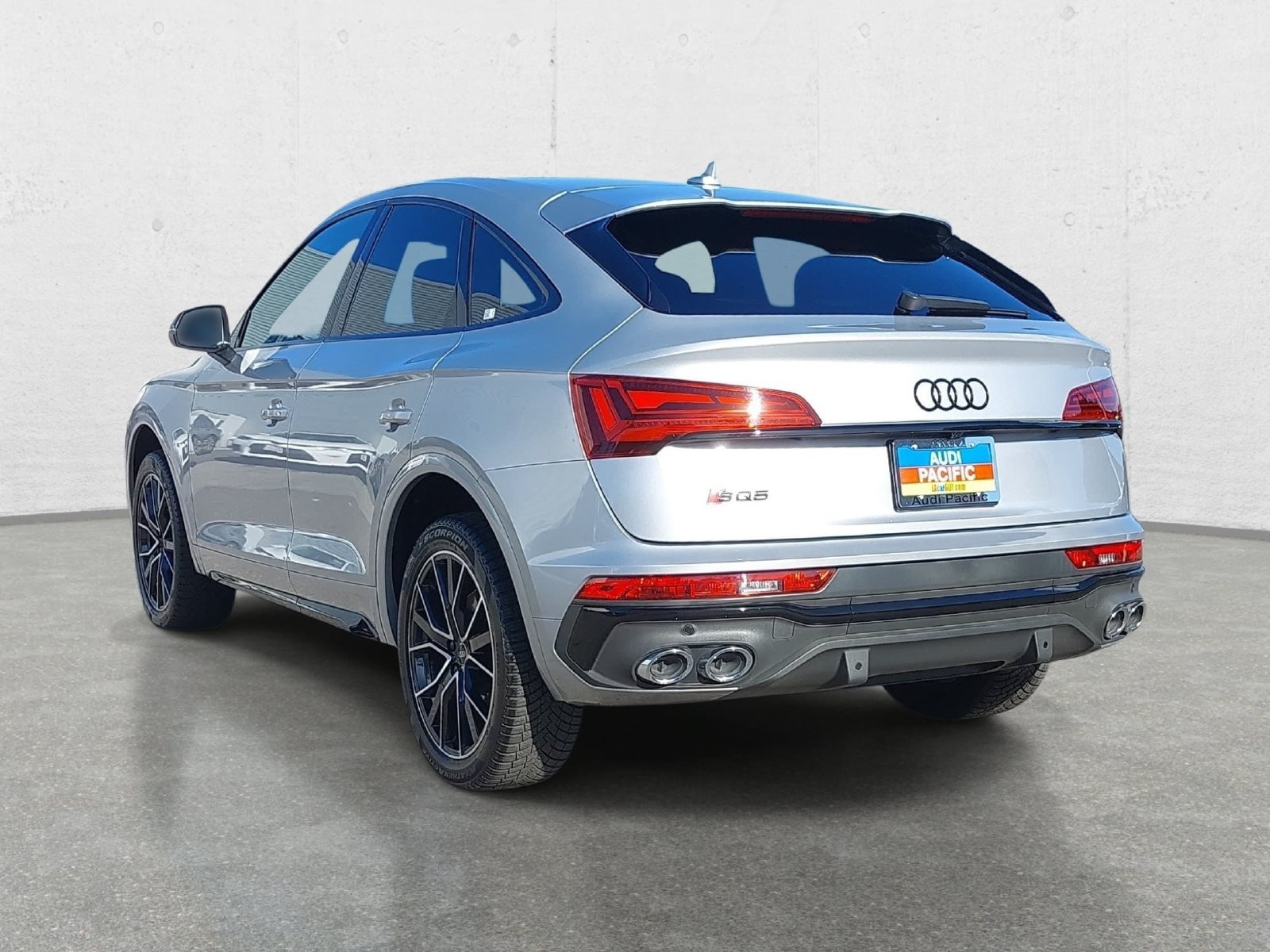 Used 2022 Audi SQ5 Premium Plus w/ Premium Plus Package AWD/4WD image 7
