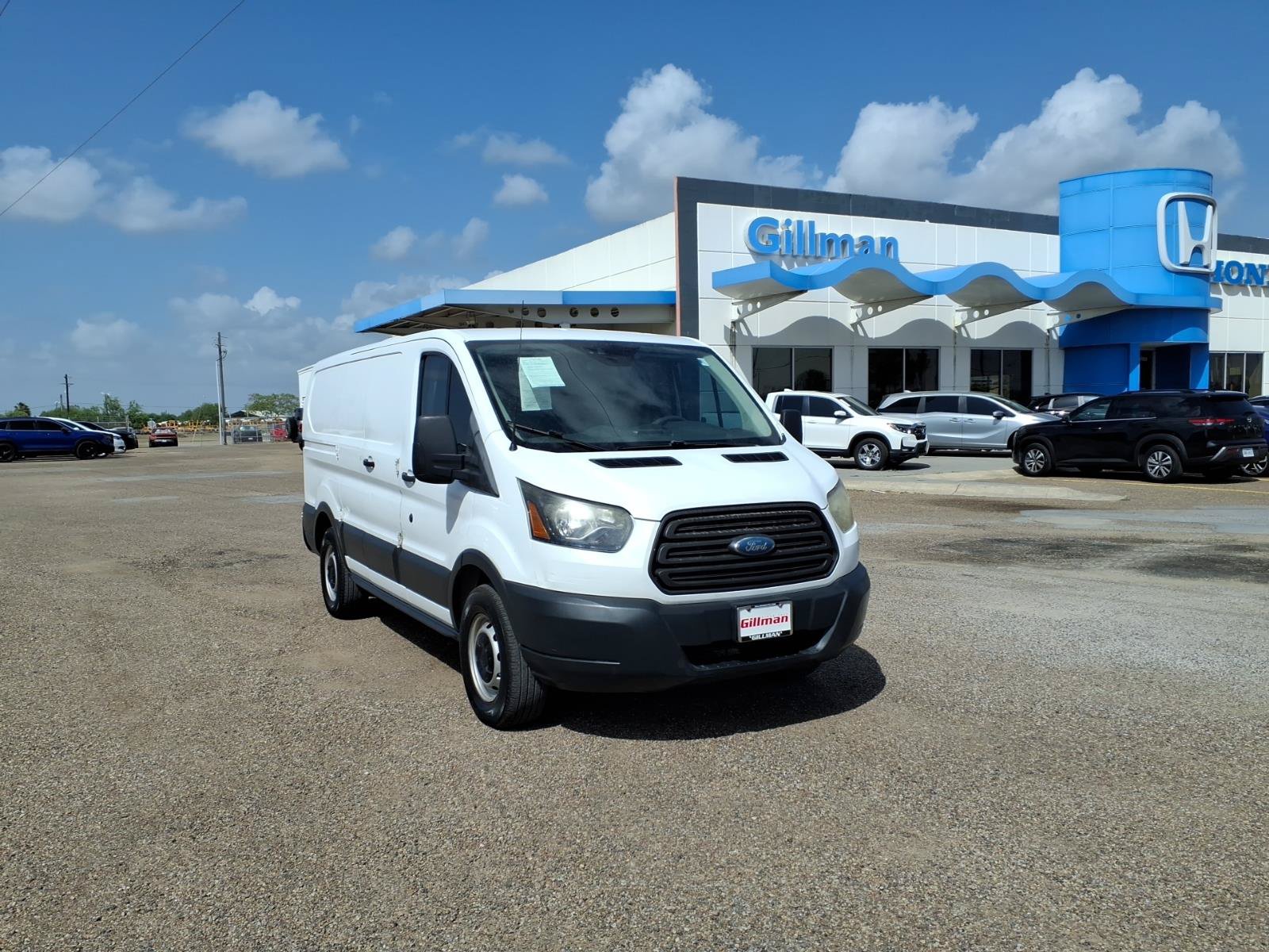 Used 2017 Ford Transit 150 130 Low Roof RWD image 2