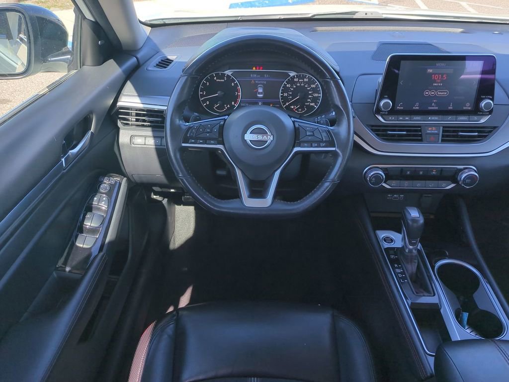 Used 2024 Nissan Altima 2.5 SR image 17