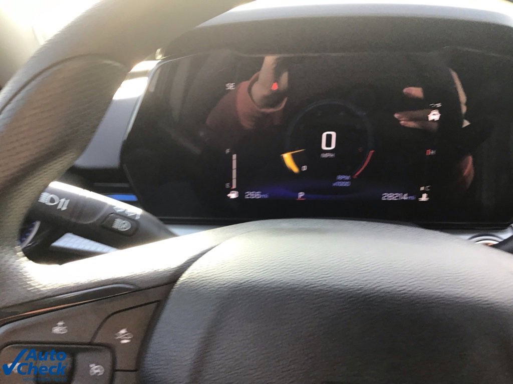 Used 2025 Chevrolet Trax LT image 30