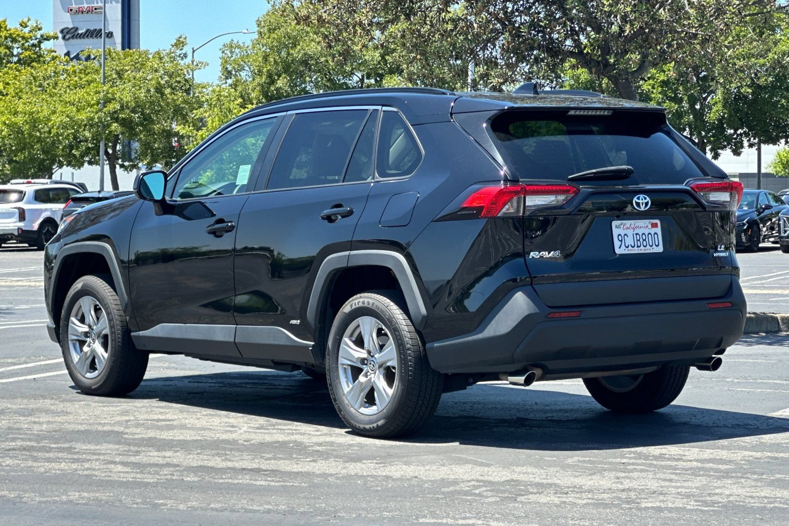 Certified 2022 Toyota RAV4 LE AWD/4WD image 6