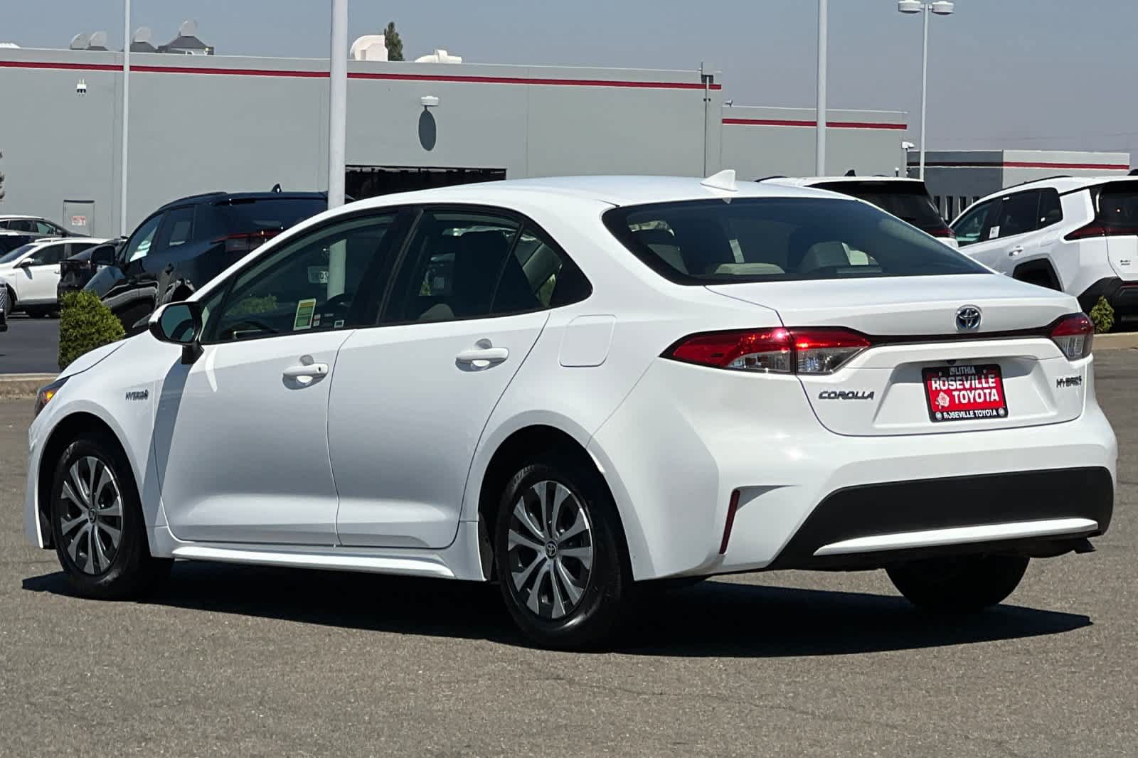 Used 2021 Toyota Corolla LE FWD image 7