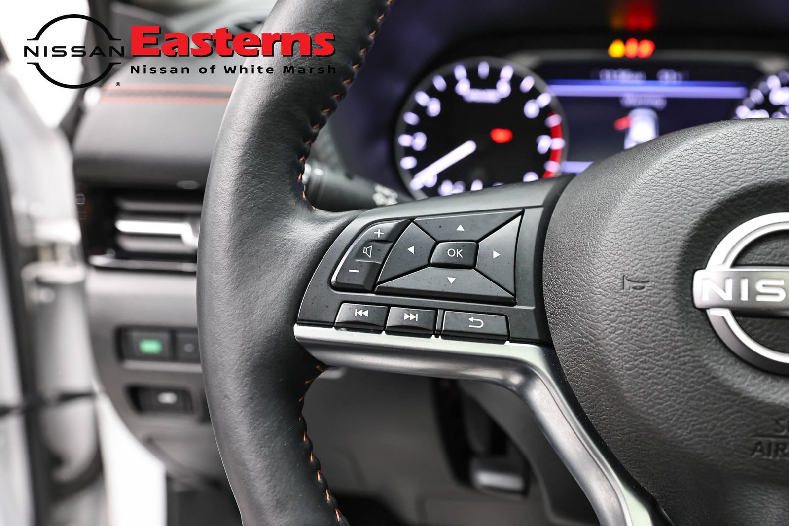 Used 2024 Nissan Sentra SR w/ SR Premium Package FWD image 15