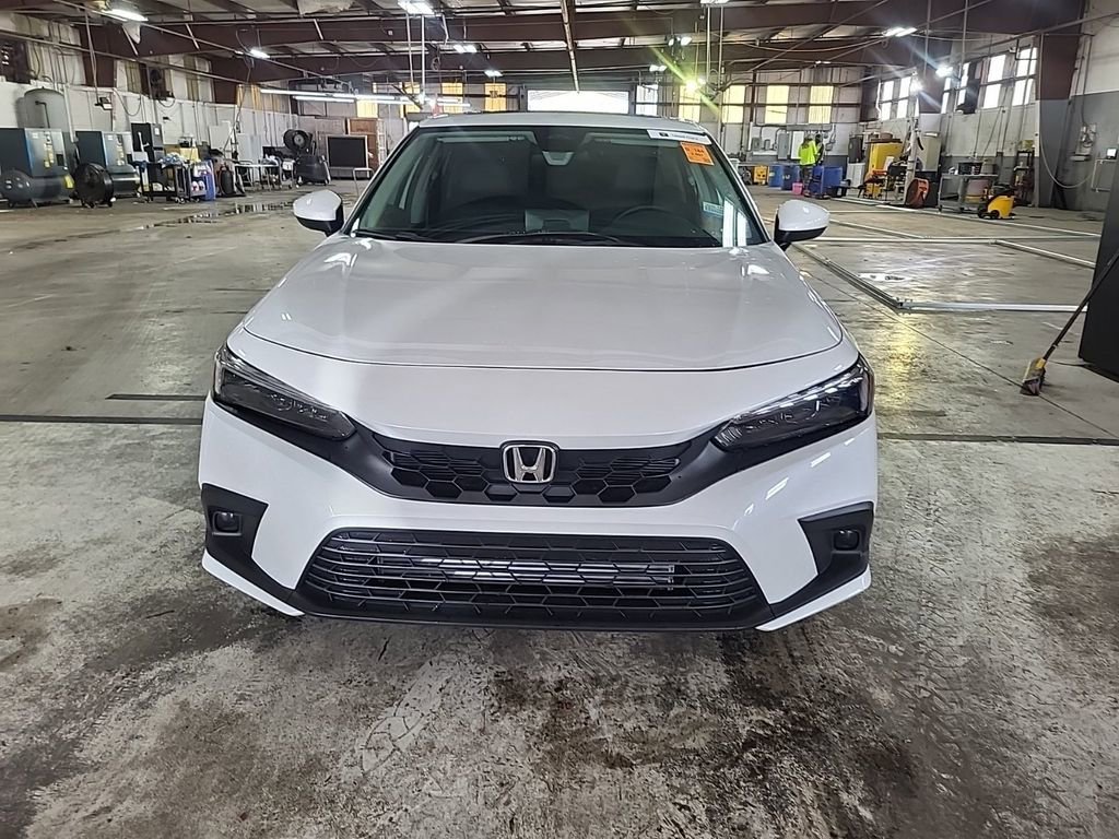 Used 2024 Honda Civic EX-L image 2