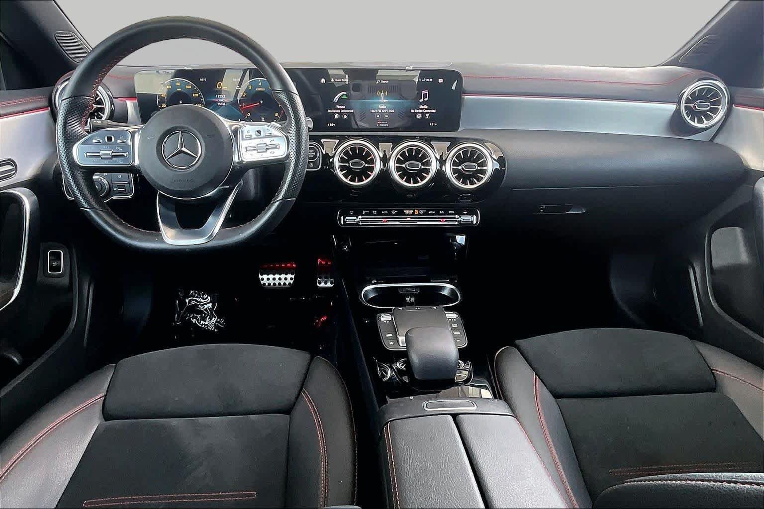 Used 2023 Mercedes-Benz CLA 250 image 14