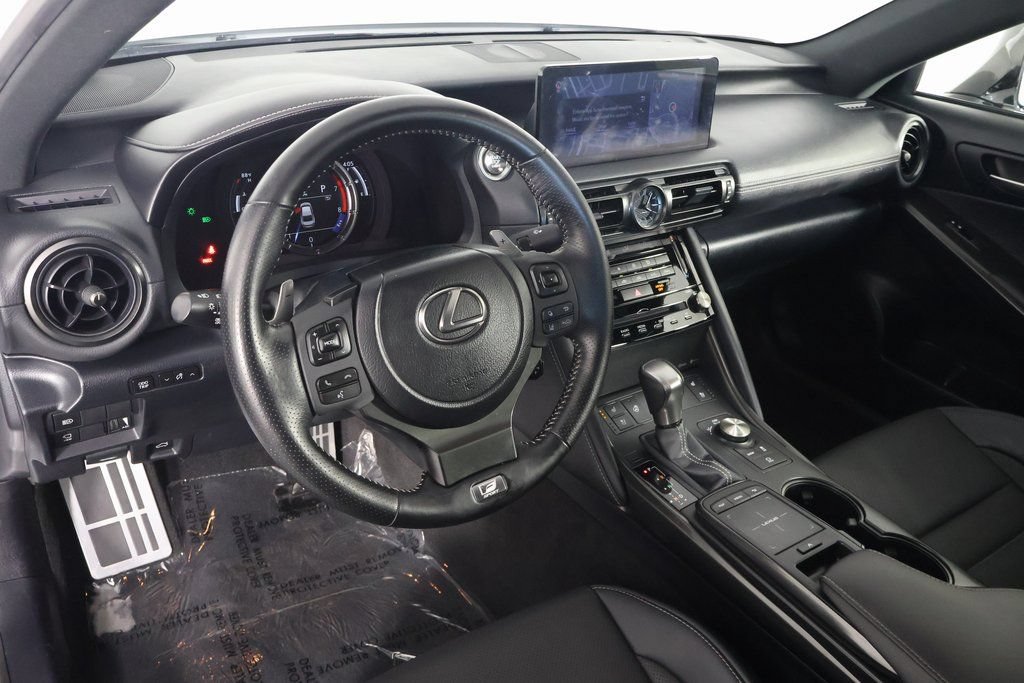 Used 2025 Lexus IS 350 F Sport w/ Navigation Package RWD image 6