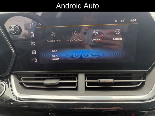 Used 2024 Chevrolet Trax ACTIV w/ Driver Confidence Package image 8
