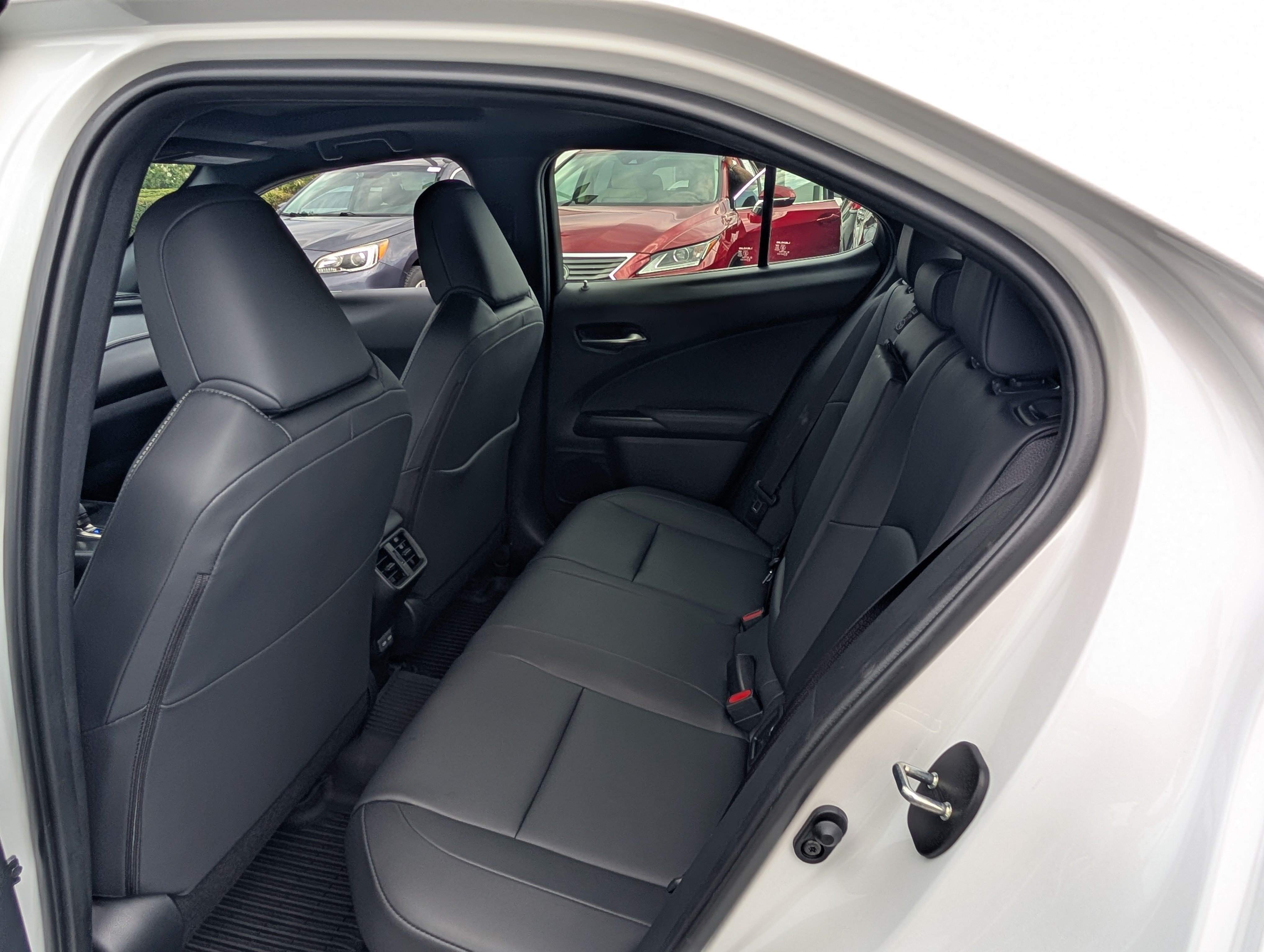 Used 2025 Lexus UX 300h AWD w/ Accessory Package (Z1) image 15