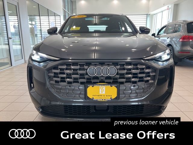 Used 2025 Audi Q5 Premium w/ Convenience Package AWD/4WD image 2