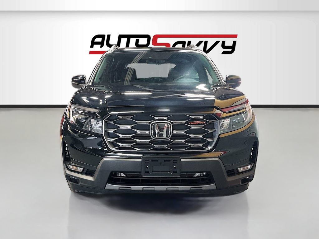 Used 2025 Honda Passport TrailSport image 2