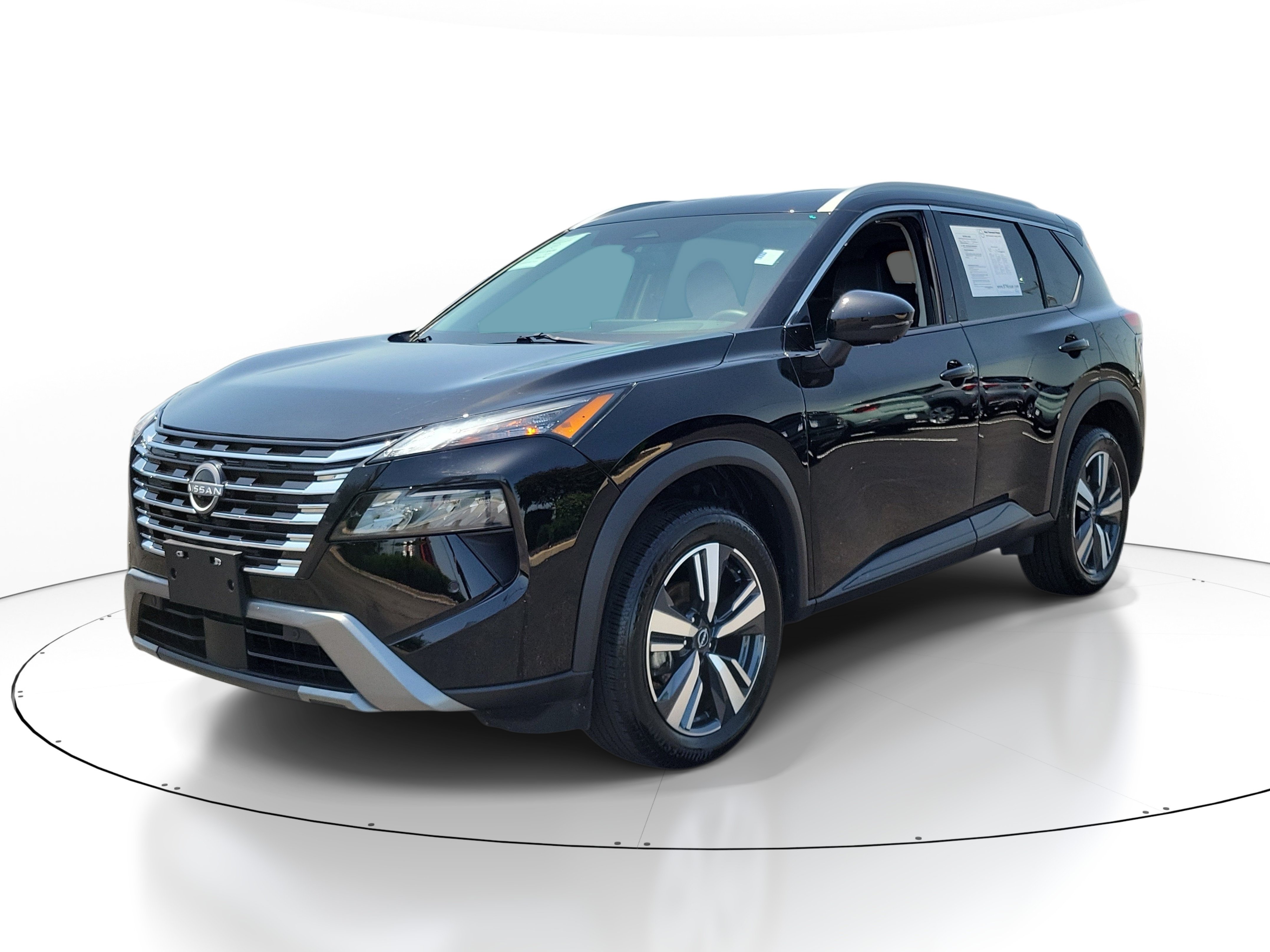 Certified 2026 Nissan Rogue SL AWD/4WD image 2
