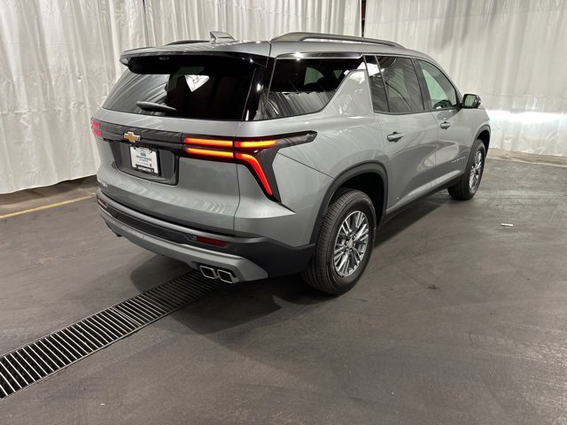 New 2026 Chevrolet Traverse LT w/ Driver Confidence Package image 3