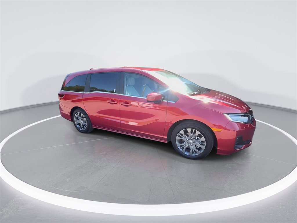 Used 2025 Honda Odyssey Touring image 2