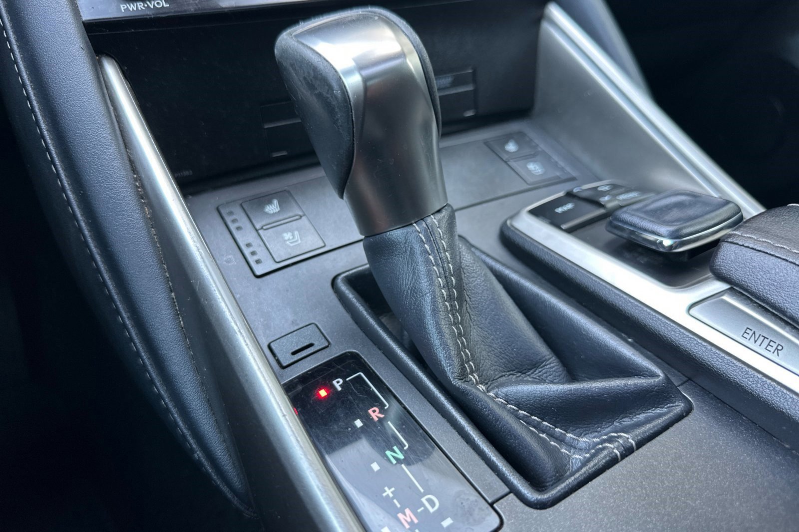 Used 2017 Lexus IS 200t w/ Navigation System Package image 18