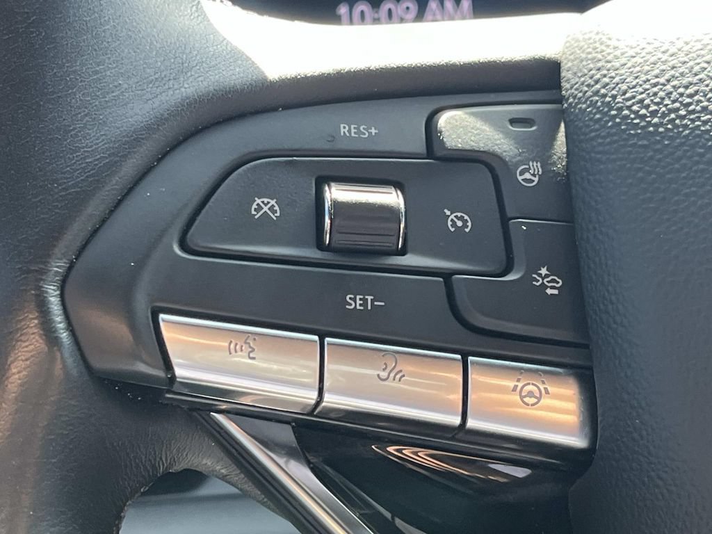 Certified 2023 Cadillac Escalade Sport w/ LPO, ONYX Package AWD/4WD image 38