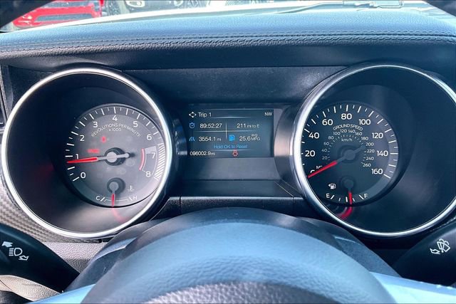 Used 2018 Ford Mustang EcoBoost image 17