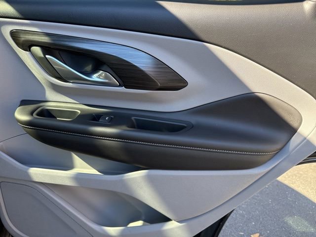 Used 2022 GMC Terrain SLT w/ Infotainment Package II image 29