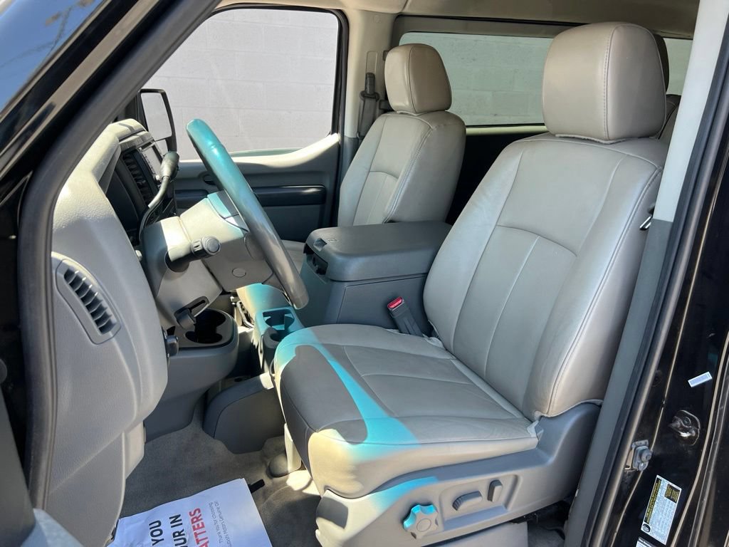 Used 2016 Nissan NV 3500 SL RWD image 20