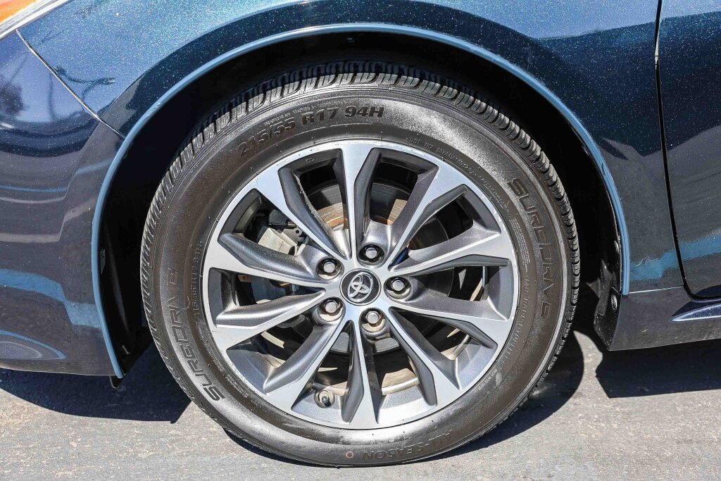 Used 2016 Toyota Avalon XLE Premium FWD image 29